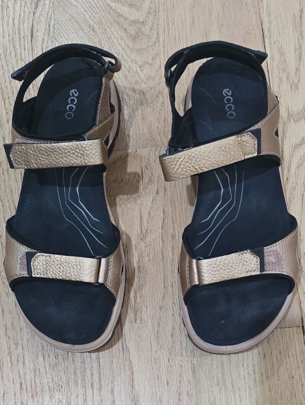 Hiking ECCO Leather Strappy Yucatan Sandals Rosegold  Women's Sz 40